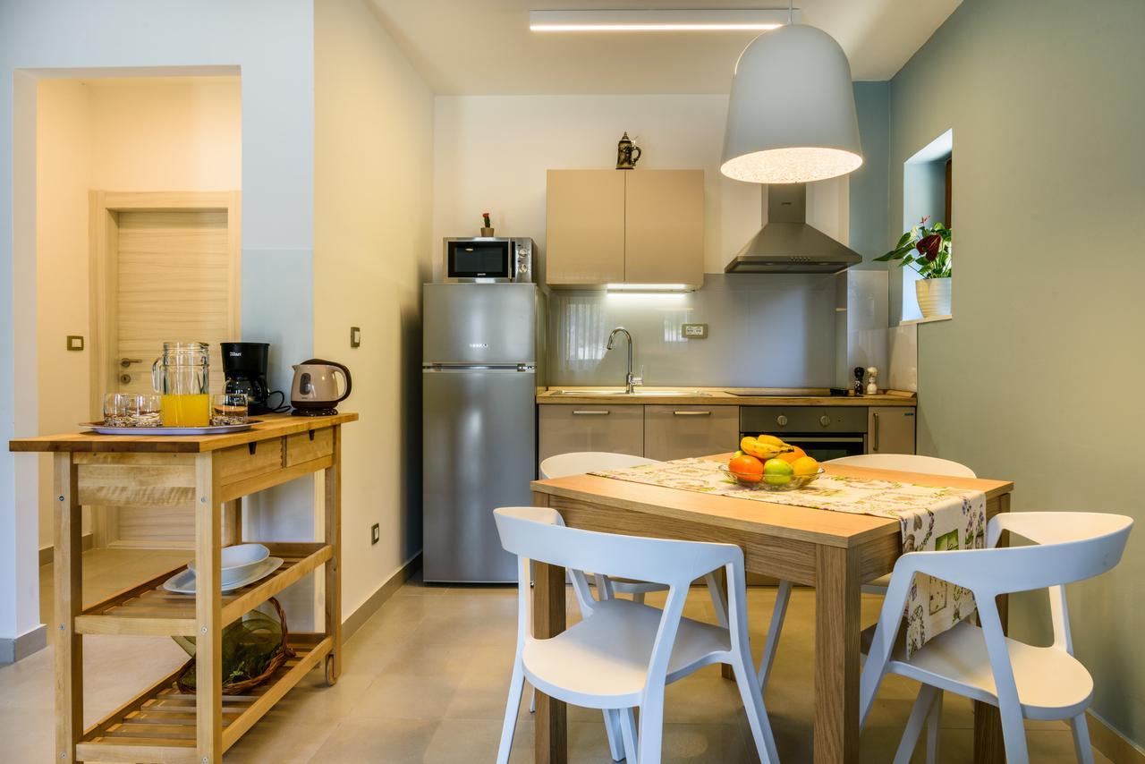 Apartmani Marko I Ana Marina Bagian luar foto