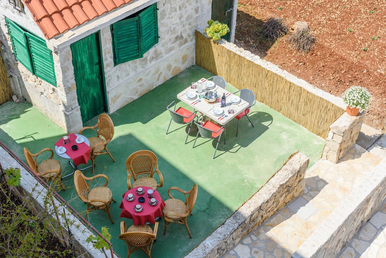 Apartmani Marko I Ana Marina Bagian luar foto