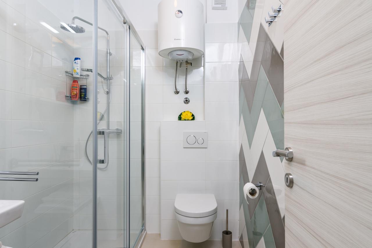 Apartmani Marko I Ana Marina Bagian luar foto