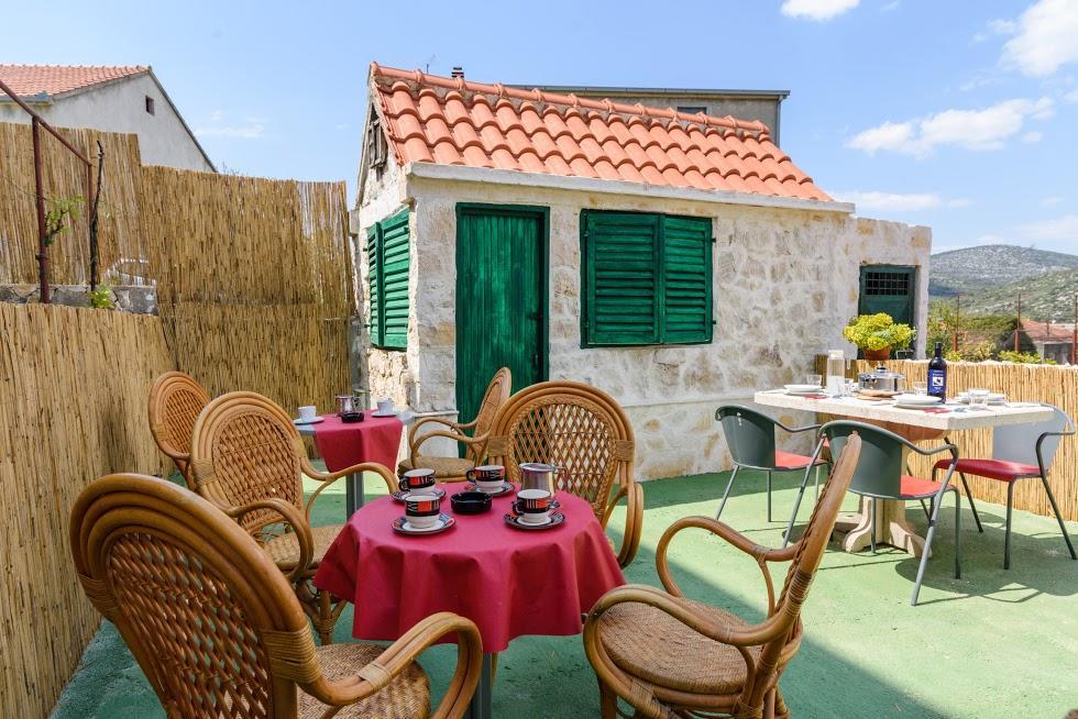 Apartmani Marko I Ana Marina Bagian luar foto